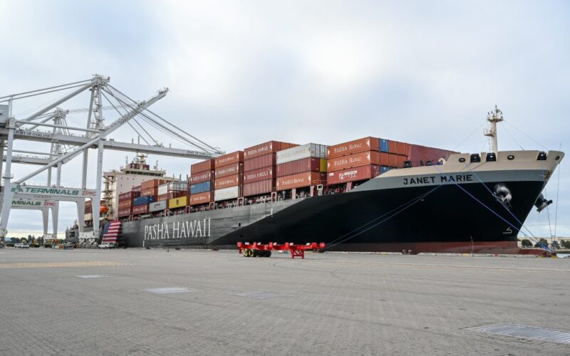 Port of Oakland, Pasha Hawaii celebrate inaugural arrival of green vessel